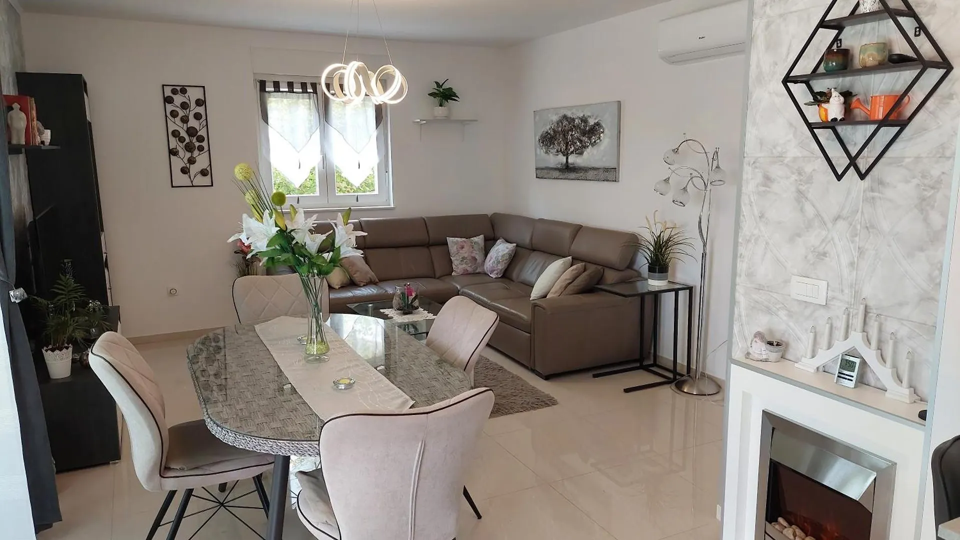 Villa Madlen Icici Apartment